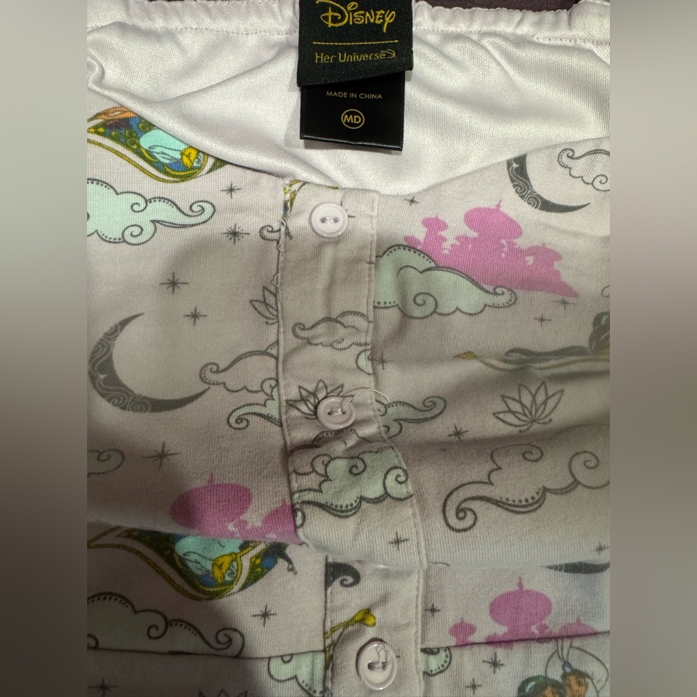 Disney Women's Printed Dress Medium - Picture 5 of 5